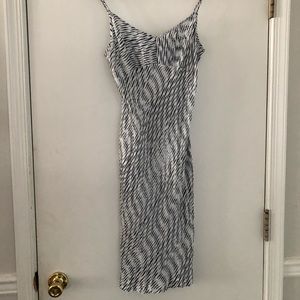 Last call! Silk Patterned Banana Republic Dress